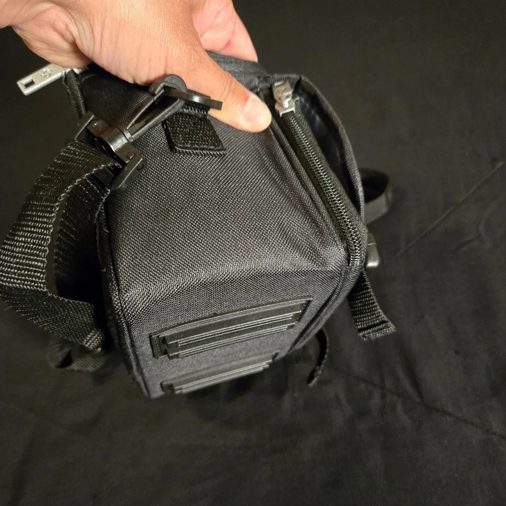 Samsonite Black Nylon Camera Shoulder Bag Case Padded Strap‎ Pockets Accessory